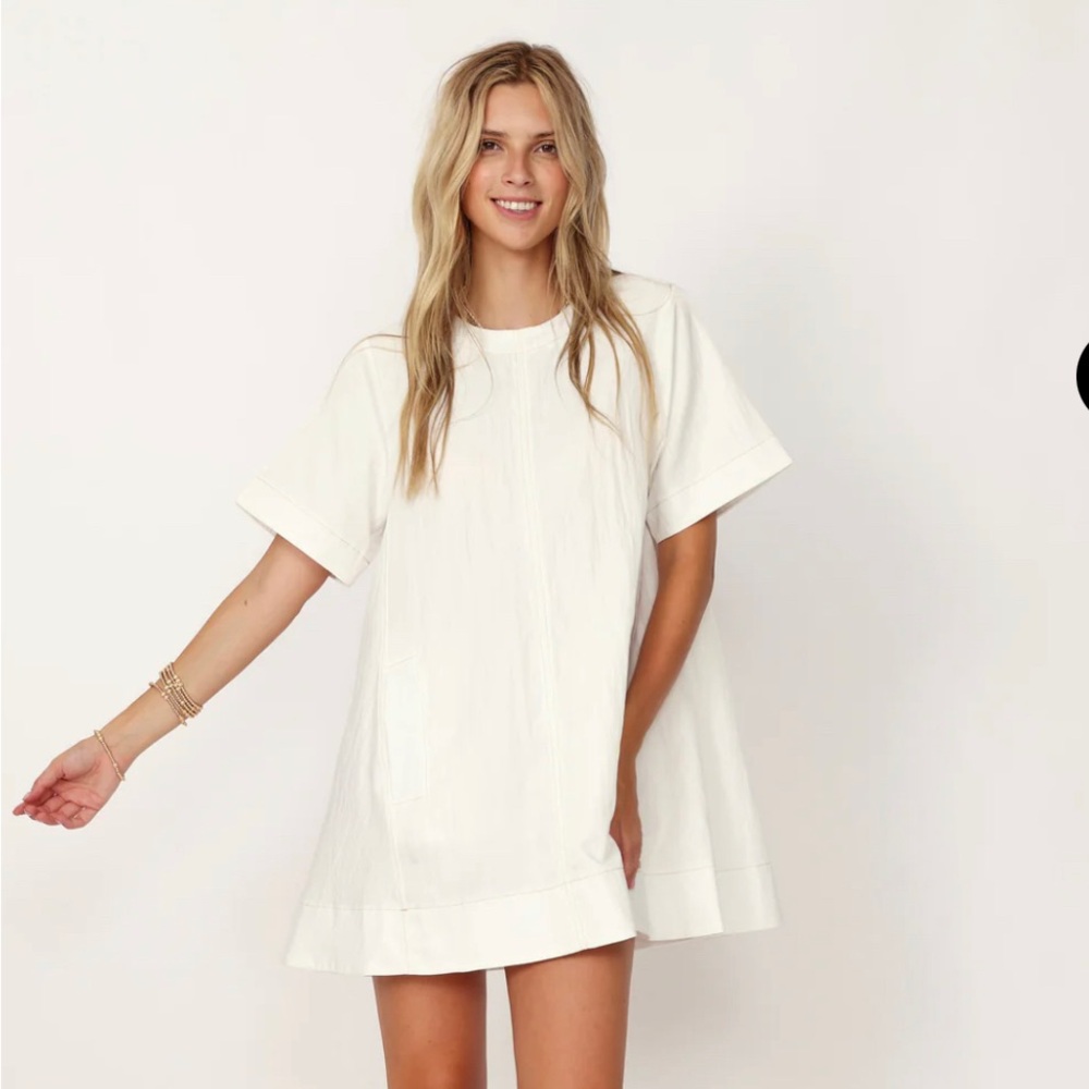 FAB’RIK NWOT WHITE DRESS🤍🤍🤍🤍Excellent Condition 🤍